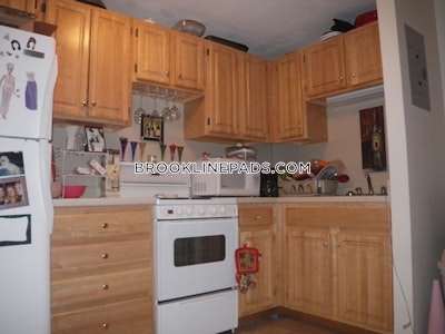 Brookline 2 Beds 1 Bath  Coolidge Corner - $3,075 No Fee