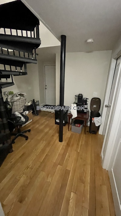 Mission Hill 5 Beds 2 Baths Boston - $8,500