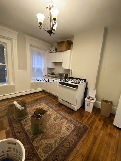 North End Studio 1 Bath Boston - $2,340