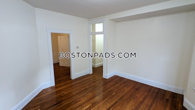 Jamaica Plain 3 Bed 1 Bath BOSTON Boston - $2,914 50% Fee