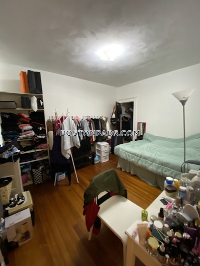 Allston 3 Beds 1.5 Baths Boston - $3,000 No Fee