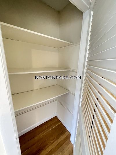 Cambridge 2 Beds 1 Bath  Mt. Auburn/brattle/ Fresh Pond - $2,375