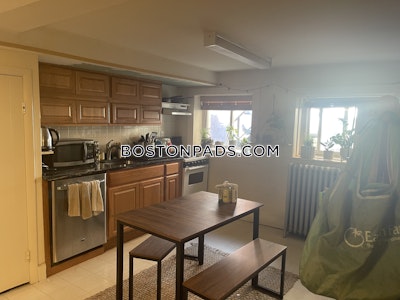 Brookline 2 Beds Brookline  Washington Square - $2,900