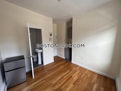 Mission Hill Studio No Bath Boston - $1,595 No Fee