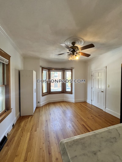 Cambridge 2 Beds 1 Bath  Central Square/cambridgeport - $2,900