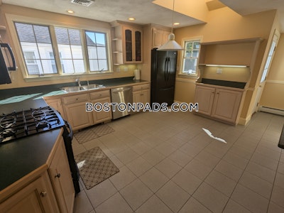 Medford 5 Beds 2 Baths Tufts  Tufts - $6,000