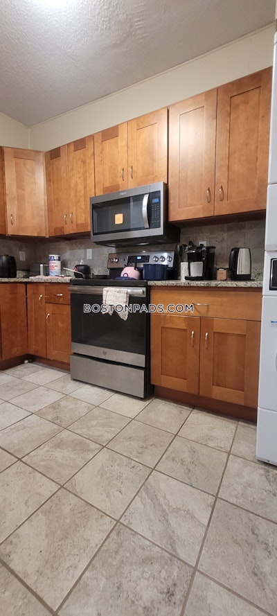 Mission Hill 4 Beds 1 Bath Boston - $4,000