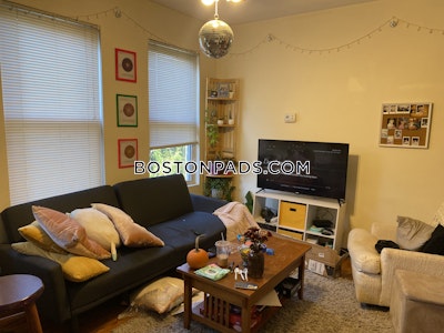 Mission Hill 3 Beds 1 Bath Boston - $4,500