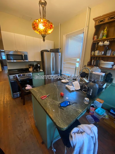 Mission Hill 8 Bed, 2.5 Bath Unit Boston - $15,200