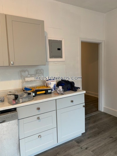 Allston Apartment for rent 4 Bedrooms 1 Bath Boston - $3,700 50% Fee