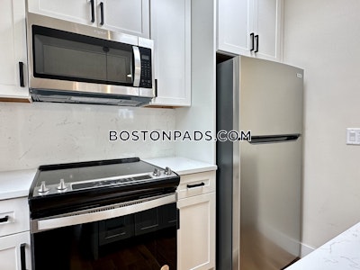 North End 2 Bed, 1 Bath Unit Boston - $5,000