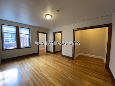 Somerville Apartment for rent Studio 1 Bath  Tufts - $2,300