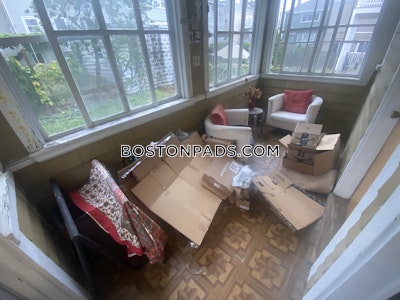 Somerville Apartment for rent 4 Bedrooms 1 Bath  Tufts - $4,300