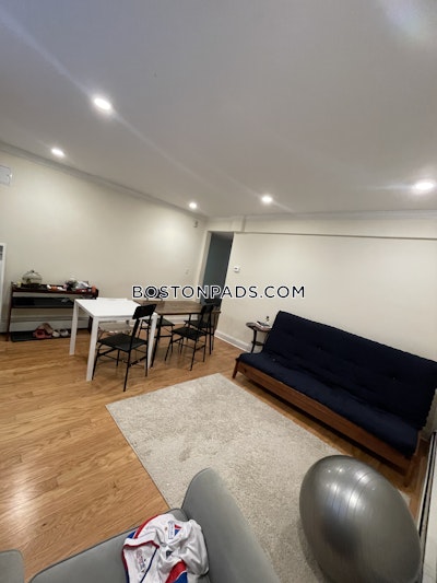 Brookline 2 Beds 1 Bath  Coolidge Corner - $3,495 No Fee